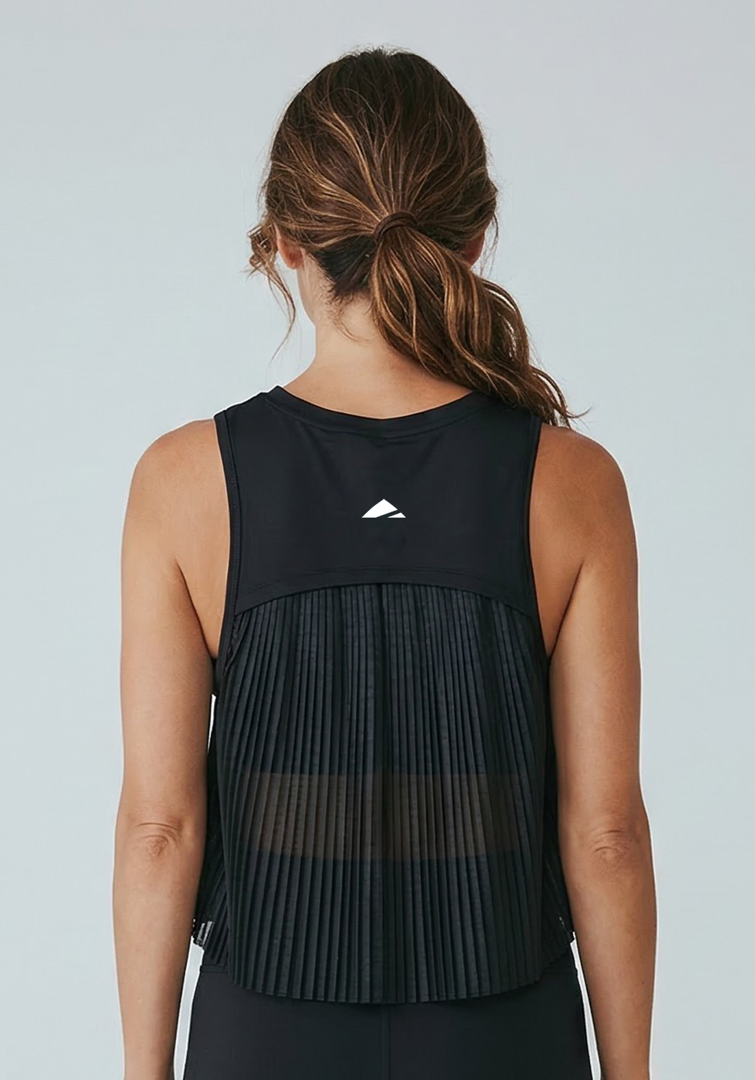 Layer AeroFlow Training Vest in black, fabric detail
