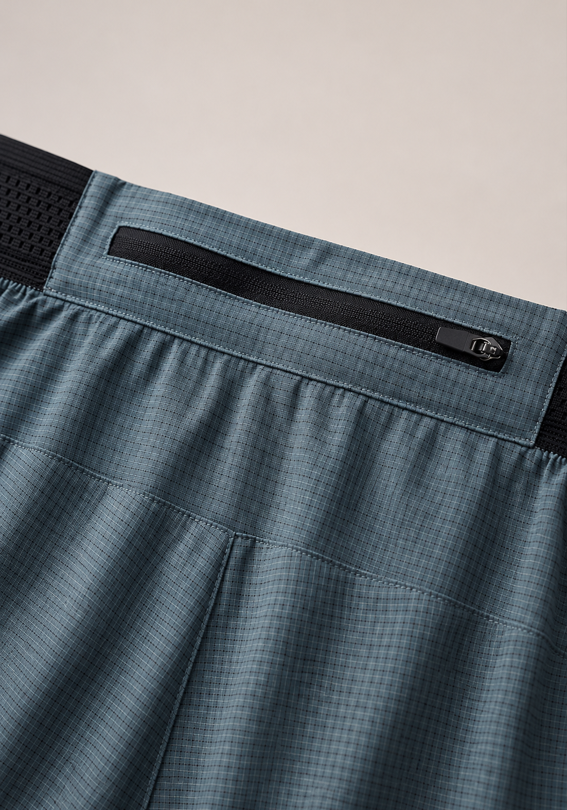 Layer AeroLYR Split Run Shorts in Storm Grey, back pocket detail
