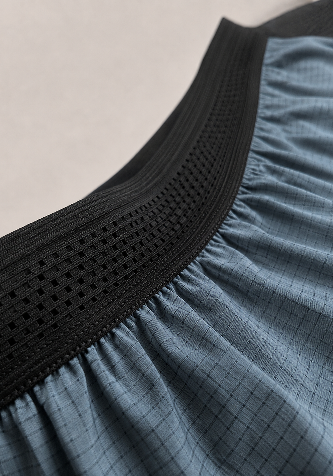 Layer AeroLYR Split Run Shorts in Storm Grey, waistband detail

