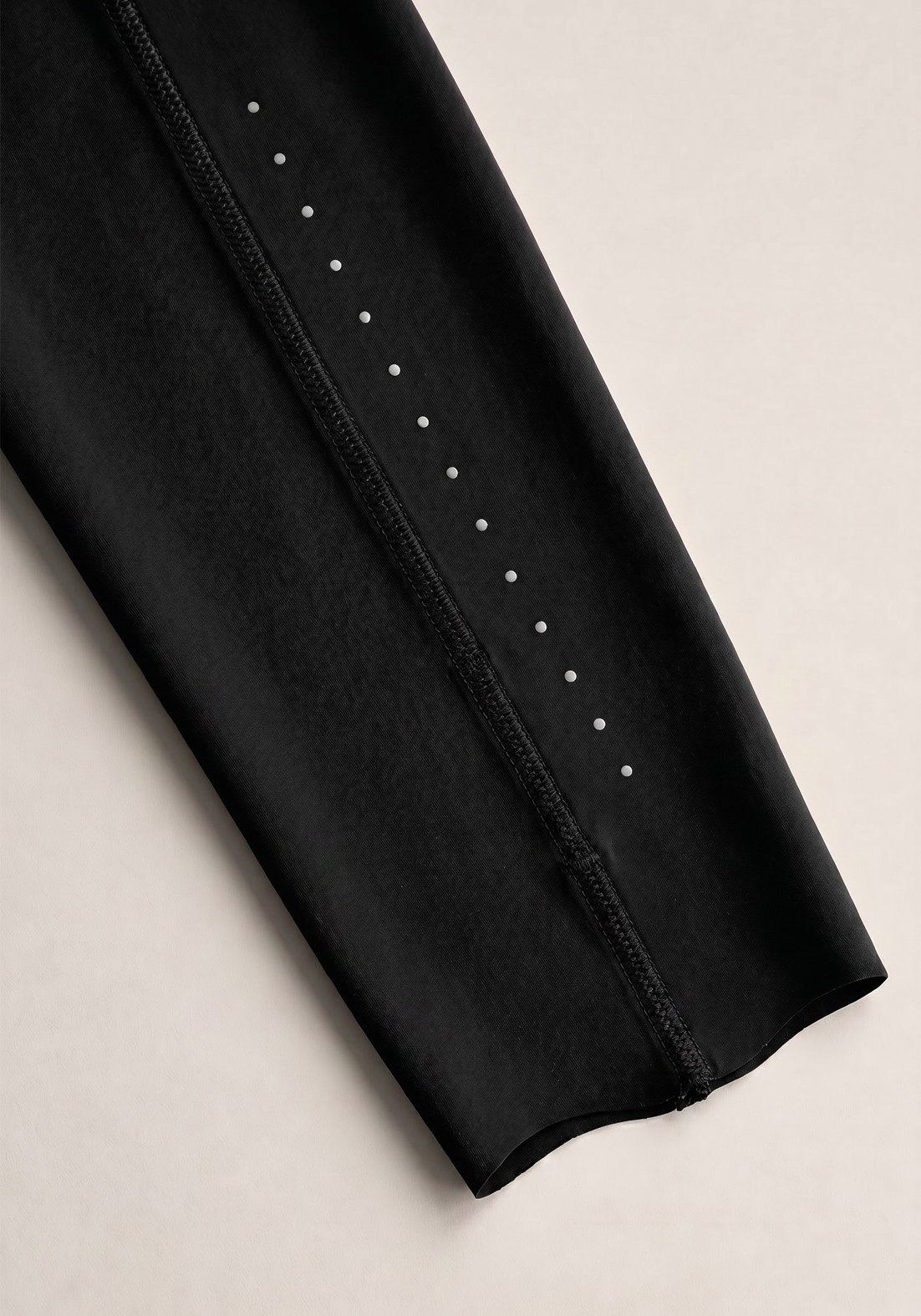 Layer LRX Training Leggings in Black, leg detail
